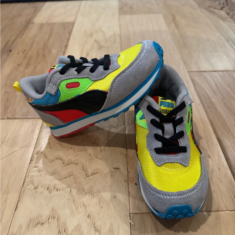 Puma little kid sneakers size 9